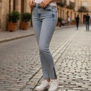 A Loves A  Light Blue Skinny Jeans Sized 25